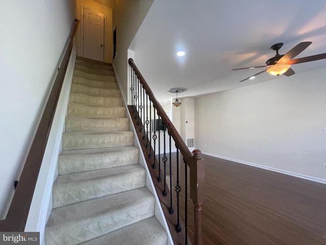 24673 NETTLE MILL SQ, Aldie, VA 20105