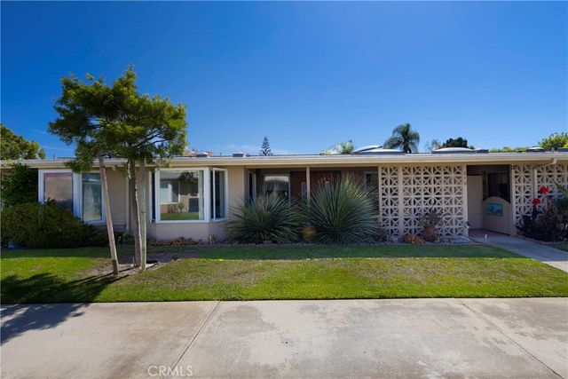 1701 Tam O'Shanter Drive 11K, Seal Beach, CA 90740