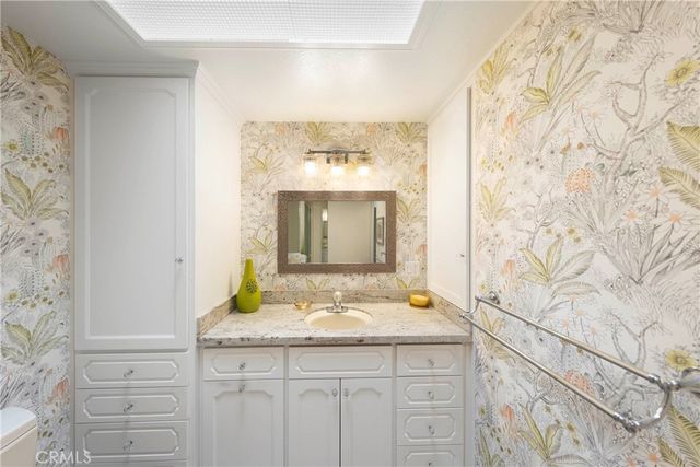 1701 Tam O'Shanter Drive 11K, Seal Beach, CA 90740