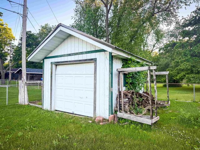 26388 Harrison Road, South Bend, IN 46619