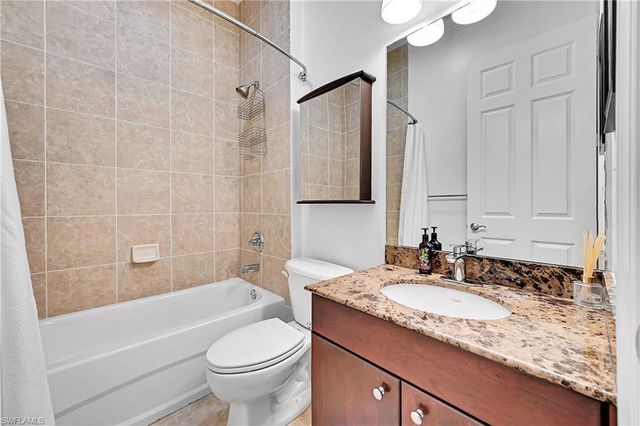 2797 1st ST 2202, Fort Myers, FL 33916