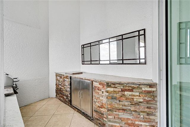 2797 1st ST 2202, Fort Myers, FL 33916