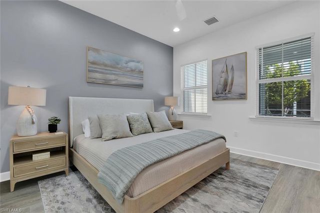 7242 Saona CT, Naples, FL 34113