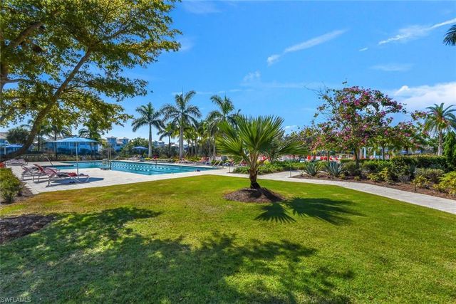 7242 Saona CT, Naples, FL 34113