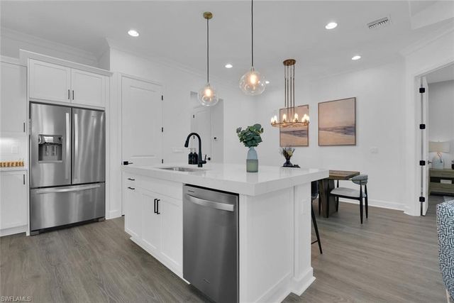 7242 Saona CT, Naples, FL 34113