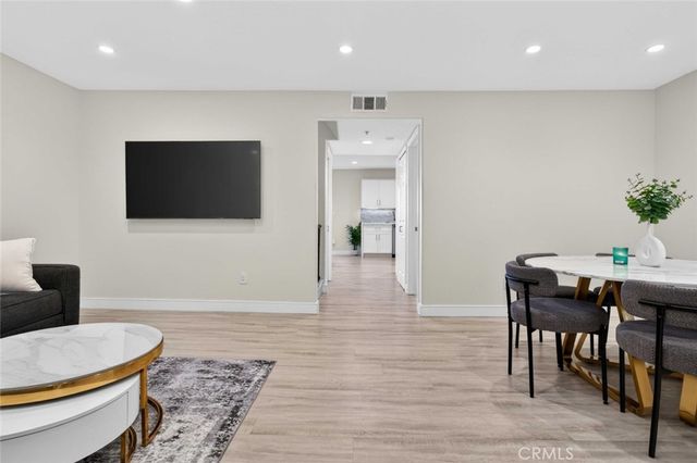 10894 Olinda 123, Sun Valley, CA 91352