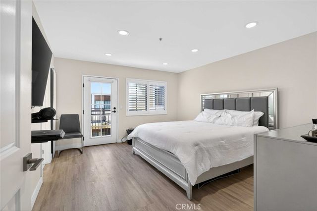 10894 Olinda 123, Sun Valley, CA 91352