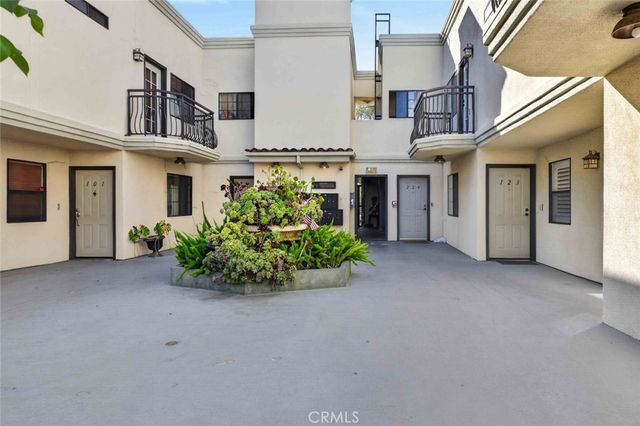 10894 Olinda 123, Sun Valley, CA 91352