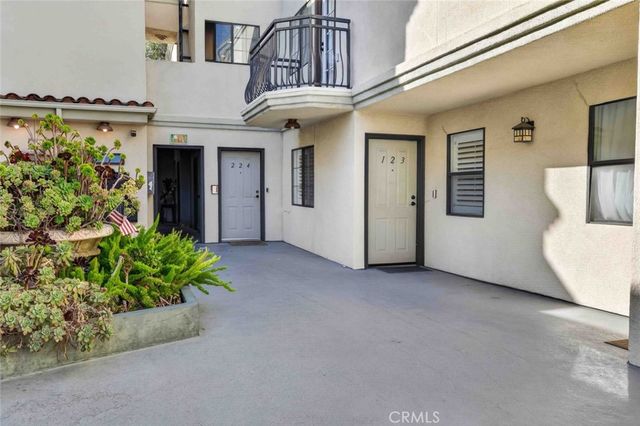 10894 Olinda 123, Sun Valley, CA 91352