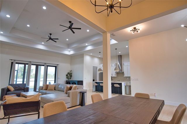 4 RIVER CT, Placida, FL 33946