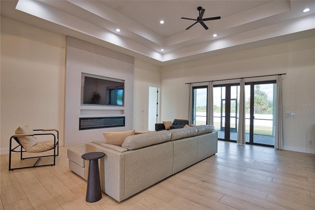 4 RIVER CT, Placida, FL 33946