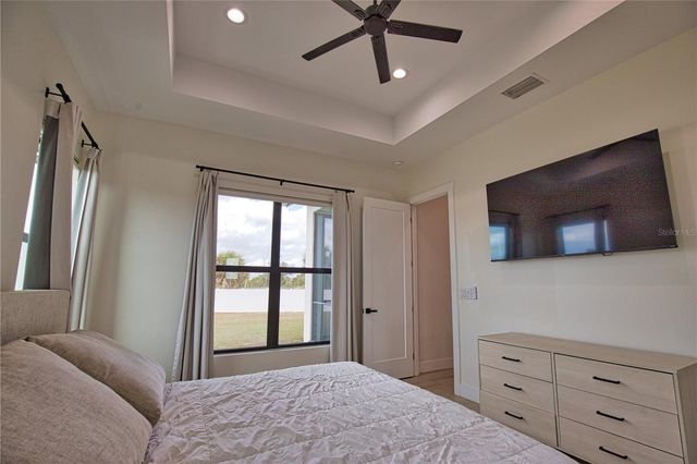 4 RIVER CT, Placida, FL 33946