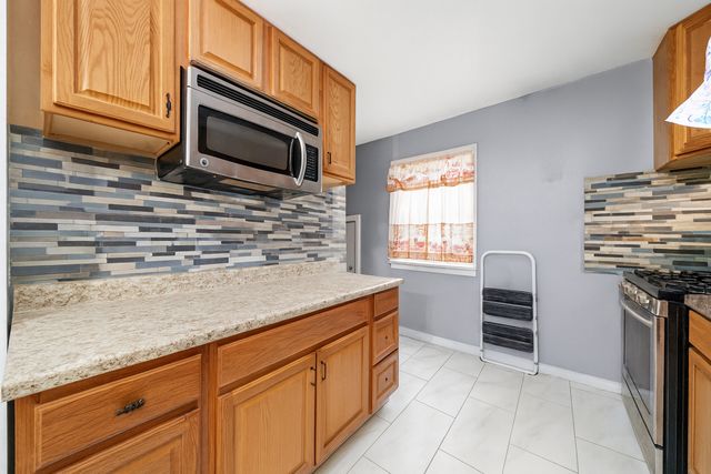 7326 S Francisco Avenue, Chicago, IL 60629