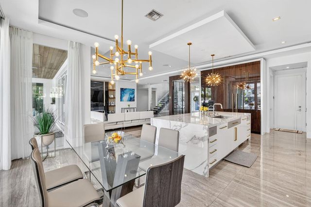 39 Pelican Drive, Fort Lauderdale, FL 33301