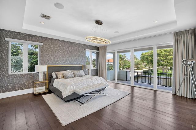 39 Pelican Drive, Fort Lauderdale, FL 33301