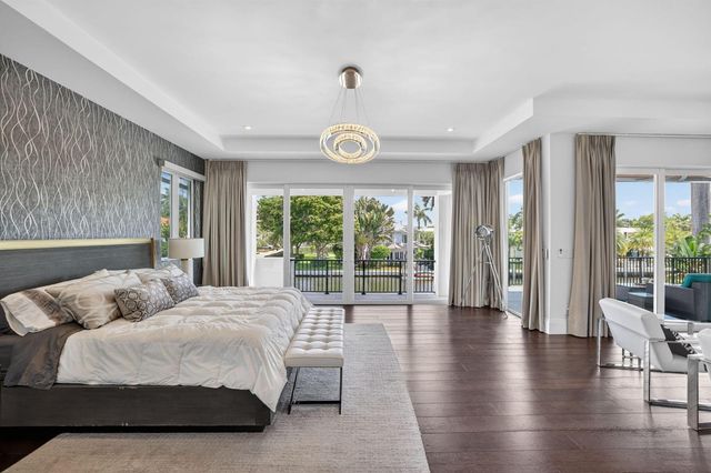 39 Pelican Drive, Fort Lauderdale, FL 33301