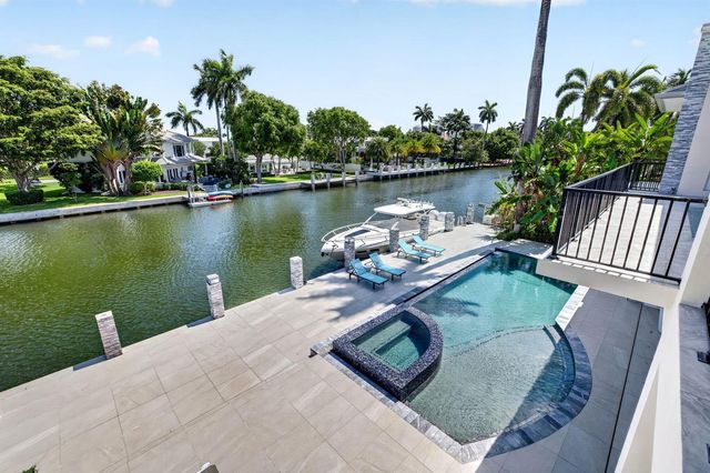 39 Pelican Drive, Fort Lauderdale, FL 33301