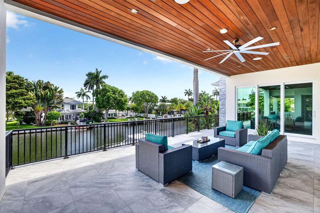 39 Pelican Drive, Fort Lauderdale, FL 33301