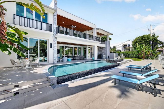 39 Pelican Drive, Fort Lauderdale, FL 33301