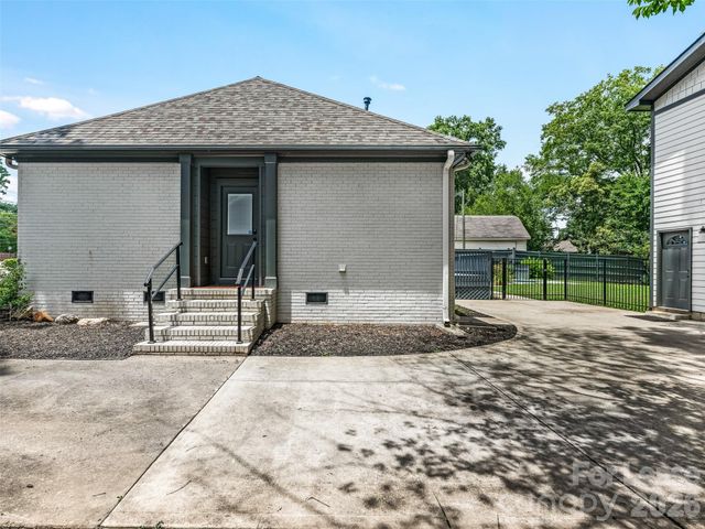 3319 Providence Road, Charlotte, NC 28211