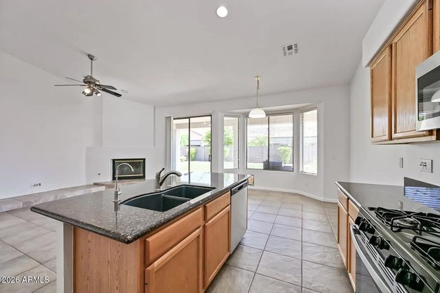 6401 E WALTANN Lane, Scottsdale, AZ 85254