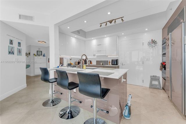 3101 S Ocean Dr 606, Hollywood, FL 33019