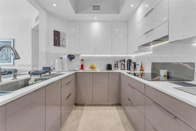 3101 S Ocean Dr 606, Hollywood, FL 33019