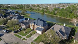 2213 Jernigan Ford, Dickinson, TX 77539