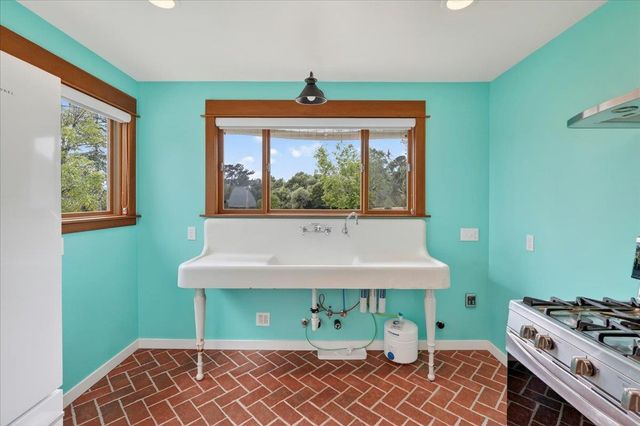 67 Hughes Road, Watsonville, CA 95076