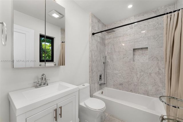 4430 Alton Rd, Miami Beach, FL 33140