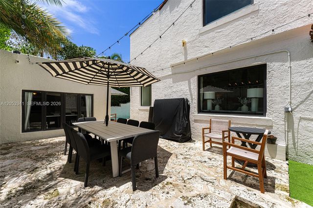 4430 Alton Rd, Miami Beach, FL 33140