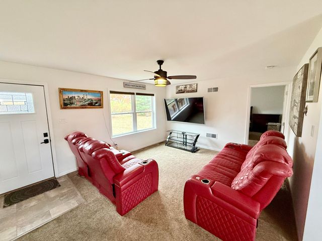 36 Bell Road, Chazy, NY 12921