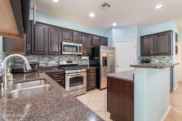 413 W Corte Planga, Sahuarita, AZ 85629