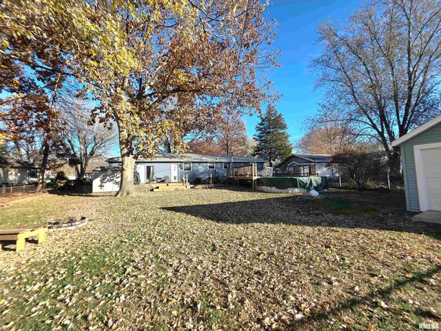 412 WHIPPOORWILL Drive, Washington, IL 61571