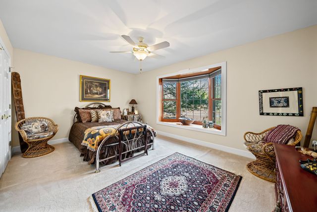 2419 Williams Hollow Rd, Mc Ewen, TN 37101