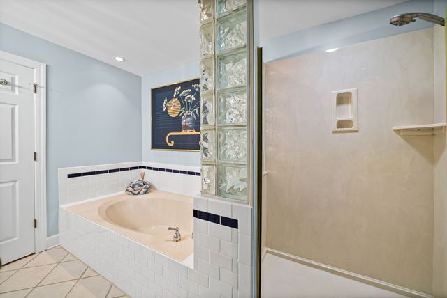 2419 Williams Hollow Rd, Mc Ewen, TN 37101