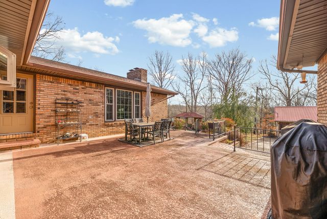 2419 Williams Hollow Rd, Mc Ewen, TN 37101