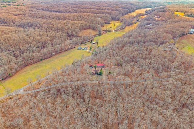 2419 Williams Hollow Rd, Mc Ewen, TN 37101