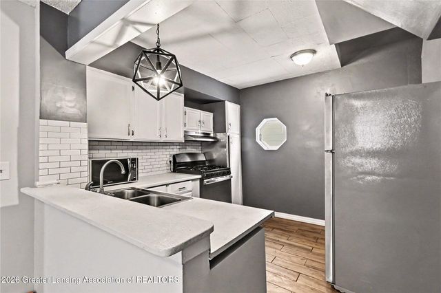 1408 Glenrose Avenue, Lansing, MI 48915