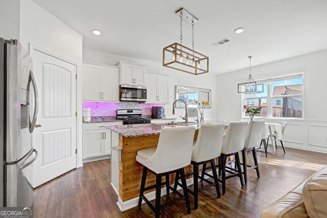 5361 Aster Place, Oakwood, GA 30566