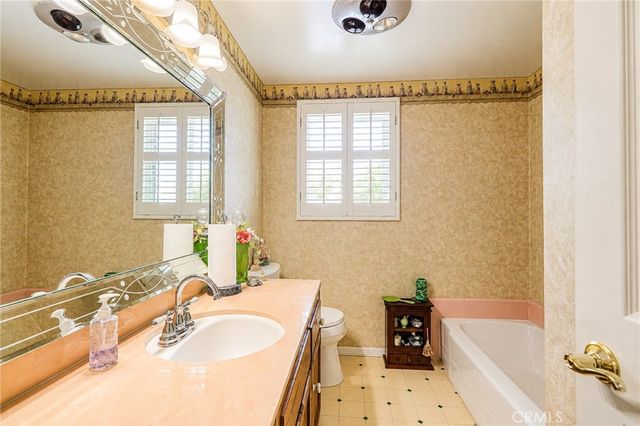 9371 Vernon Avenue, Montclair, CA 91763