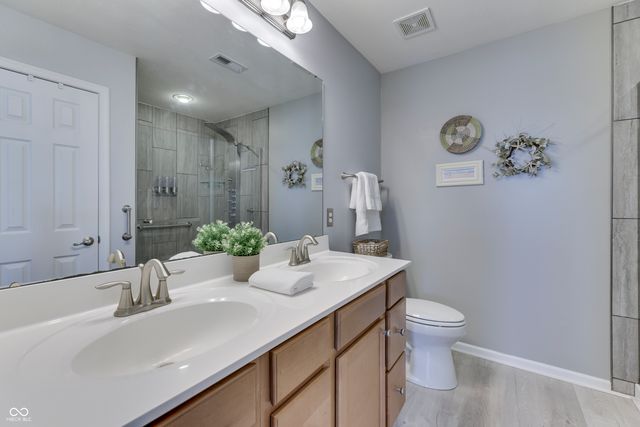 765 Legacy Boulevard, Greenwood, IN 46143