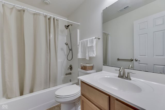 765 Legacy Boulevard, Greenwood, IN 46143