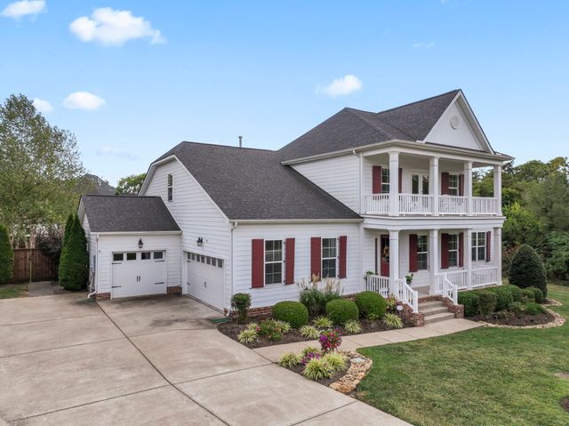 1005 Montrose Dr, Gallatin, TN 37066