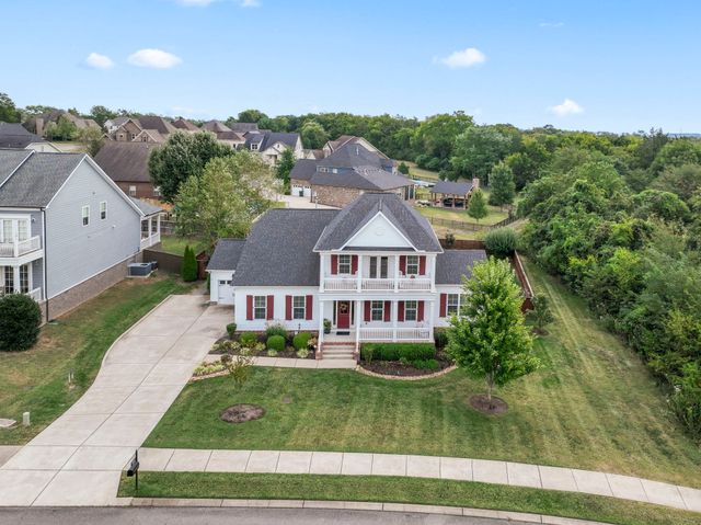 1005 Montrose Dr, Gallatin, TN 37066