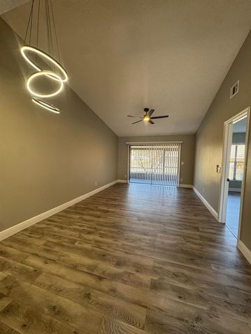 65 SILVER FALLS CIRCLE, Kissimmee, FL 34743