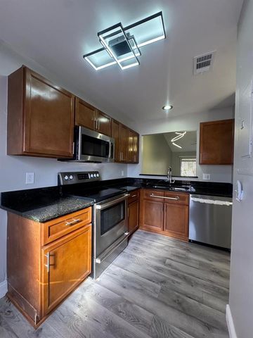 65 SILVER FALLS CIRCLE, Kissimmee, FL 34743