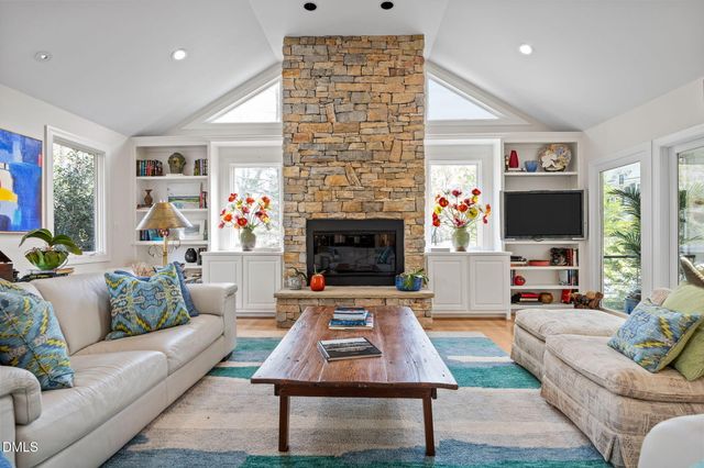 2425 Argyle Drive, Raleigh, NC 27609