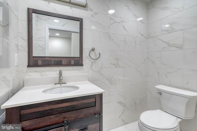 1211 PETERS ST, Philadelphia, PA 19147