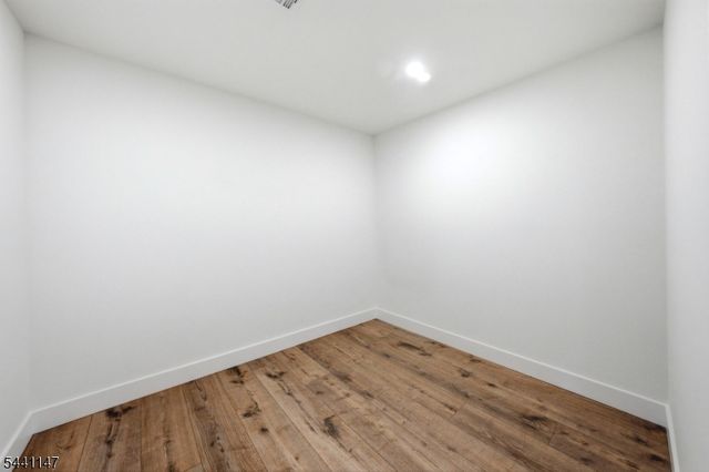3 Tyne Ct, South Brunswick Twp., NJ 08824